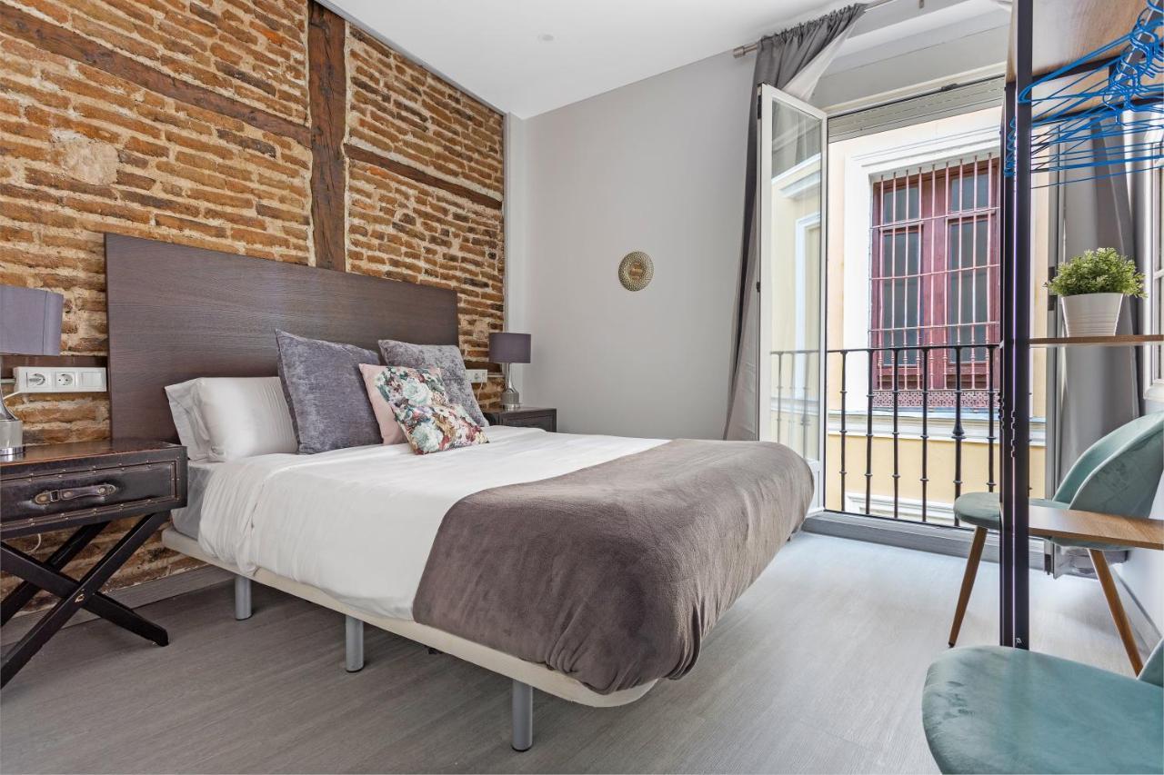 Downtown La Latina Grupos, By Monaro***** Apartment Madrid Exterior foto